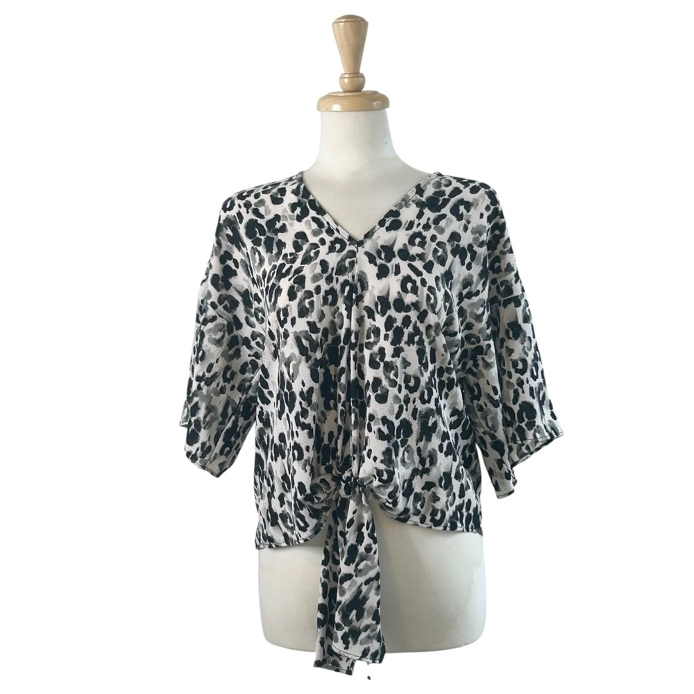 TWELVE MONTHS Blouse Medium White Black Leopard Knotted Front Short Sleeve